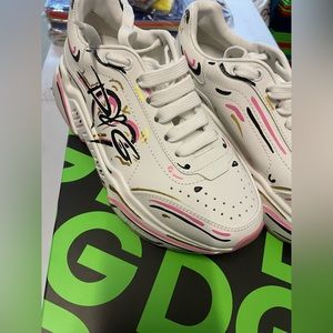 Women’s D&G sneakers